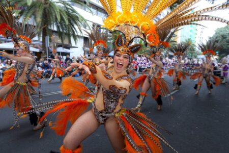 places to stay for tenerife carnival